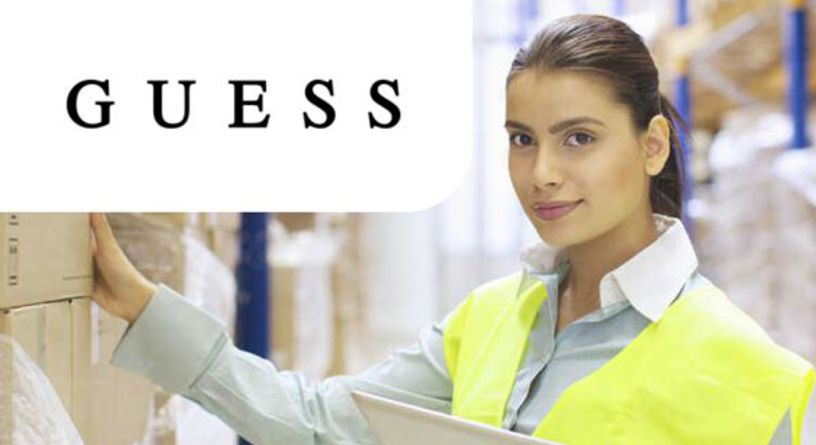 Работник - склад брендовых вещей GUESS